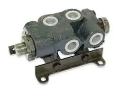 Manual Valve Control Assembly